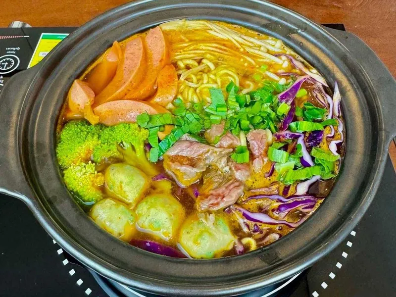 Spicy Noodle Box